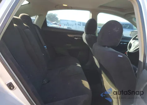 2013 Nissan Altima 2.5 из США, поврежденный, VIN 1N4AL3AP8DC277689